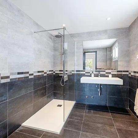 Luxury With Private Pool Villa *