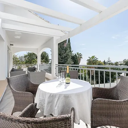 Luxury With Private Pool Villa Benalmádena